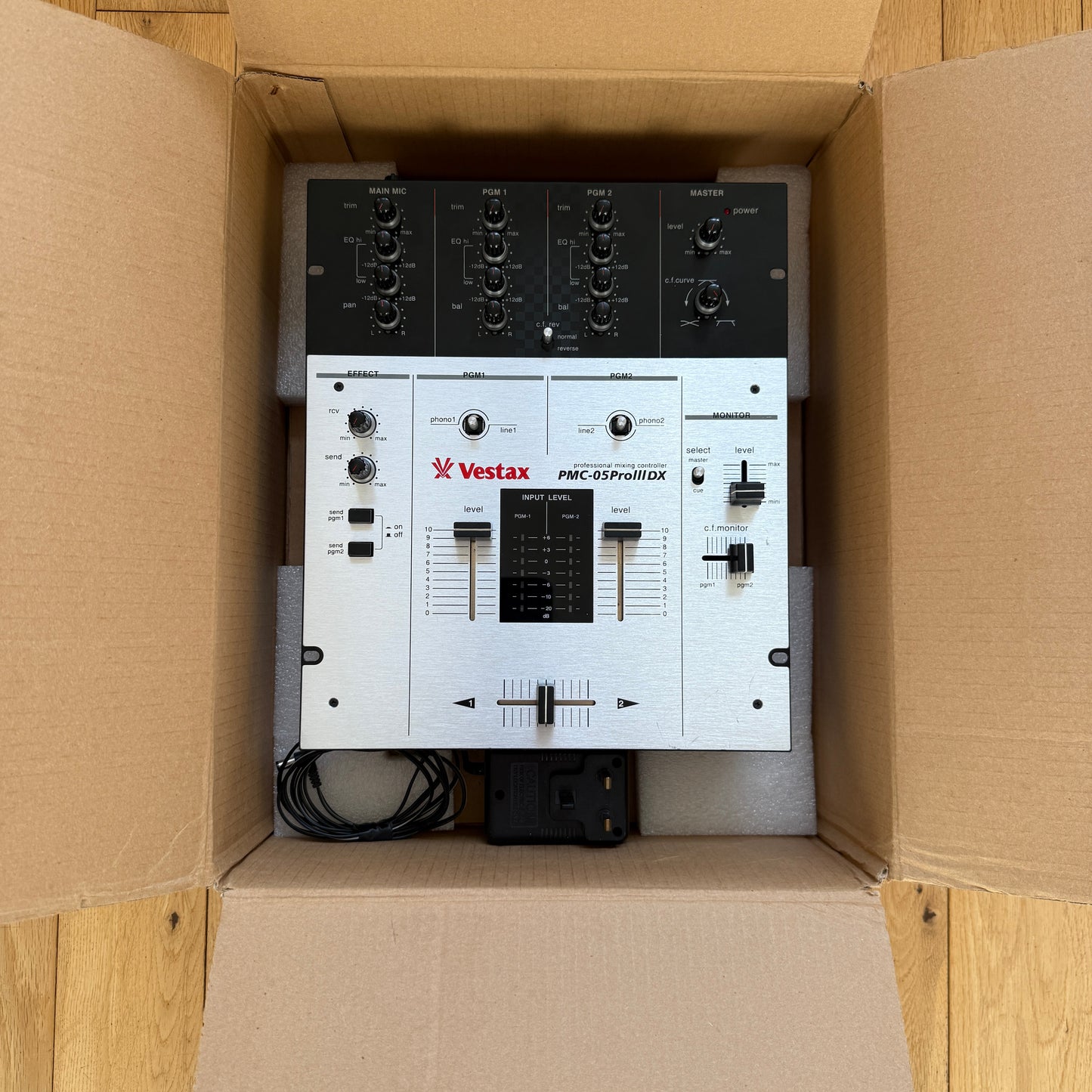 Vestax PMC-05 Pro III DX Scratch Mixer | Serviced PSU