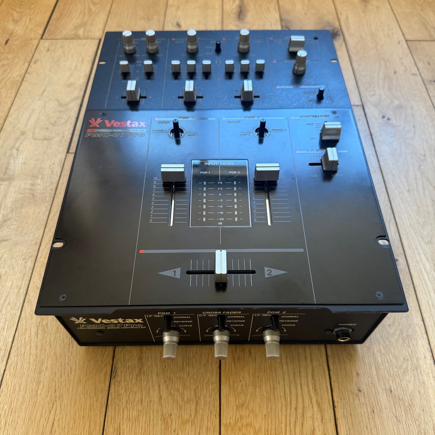 Vestax PMC-07 Pro Black Edition Mixer Remix Serviced Mixer inc AC-12 PSU
