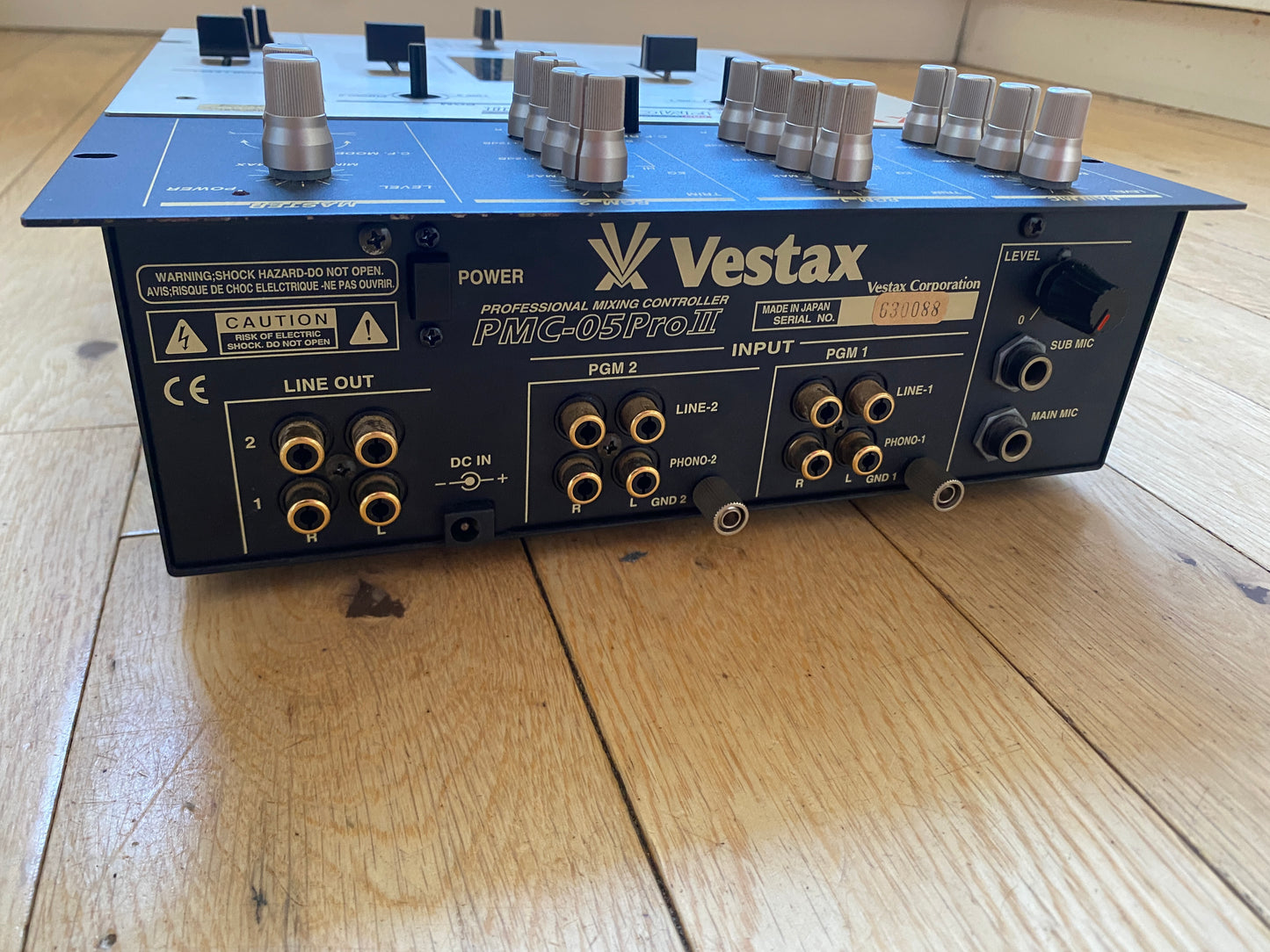 Vestax PMC-05 Pro II Scratch Mixer (Early)