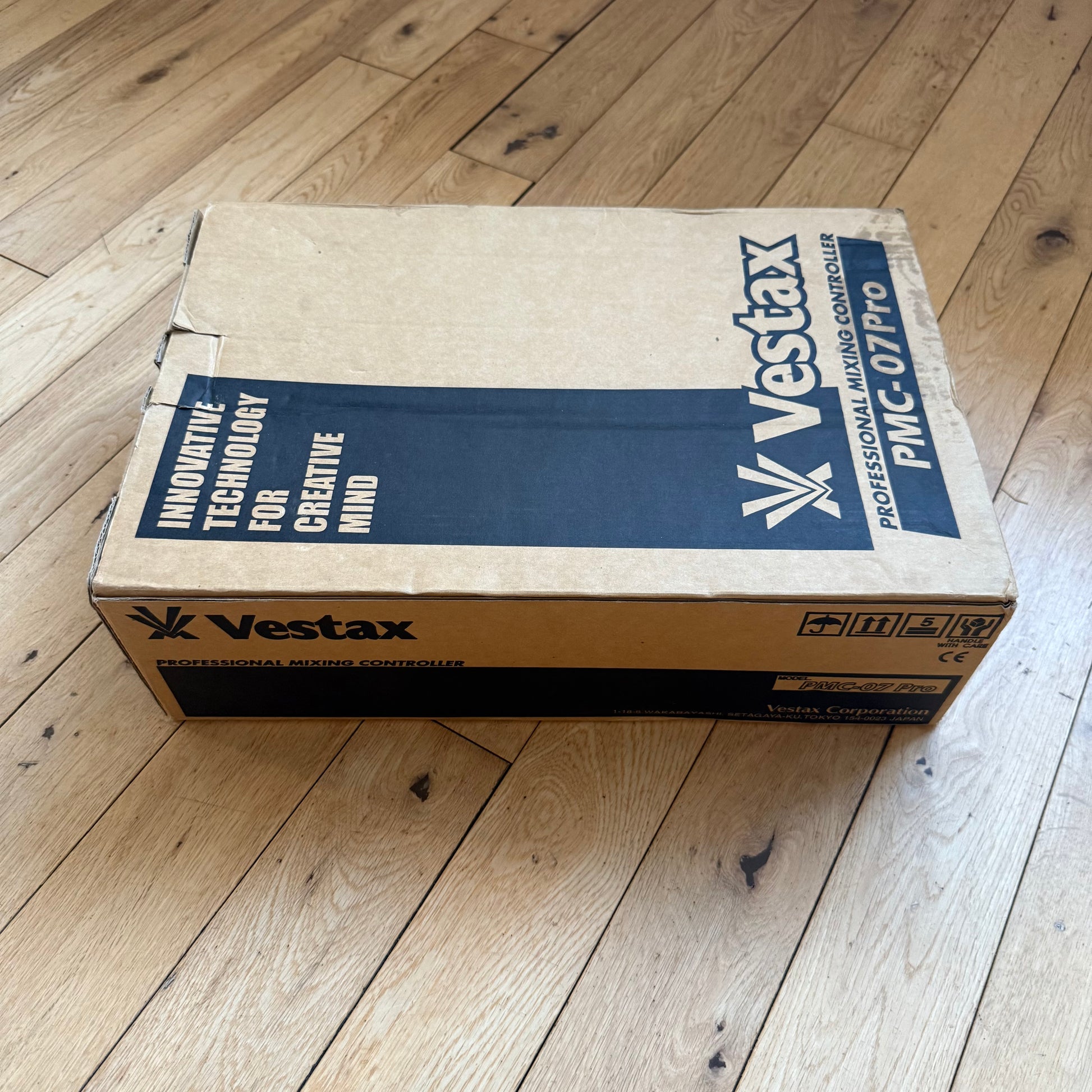 Side view of an original Vestax PMC-07 Pro shipping box.
