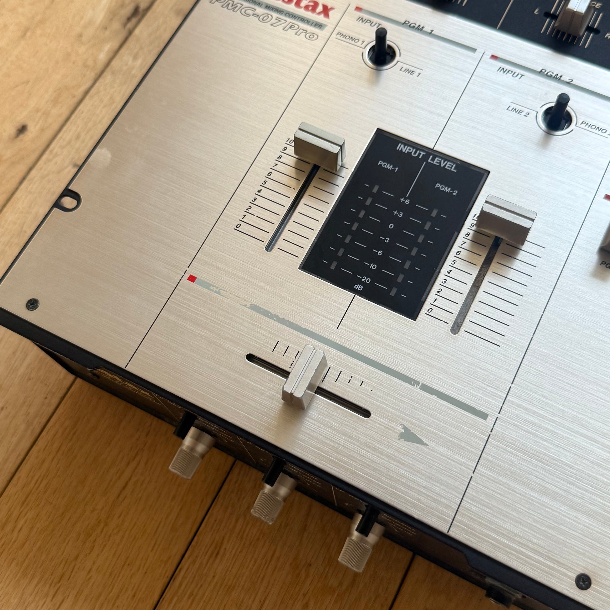 Close up of crossfader wear on a serviced Vestax PMC-07 Pro.