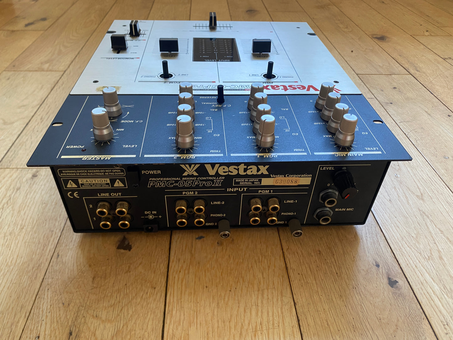 Vestax PMC-05 Pro II Scratch Mixer (Early)