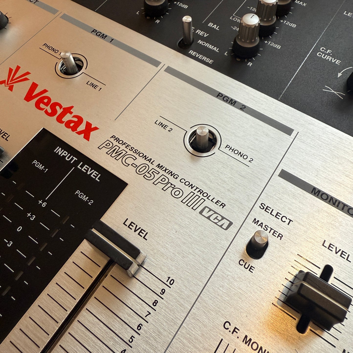 Vestax PMC-05 Pro III VCA Clean Serviced Scratch DJ Mixer Inc AC-14 PSU