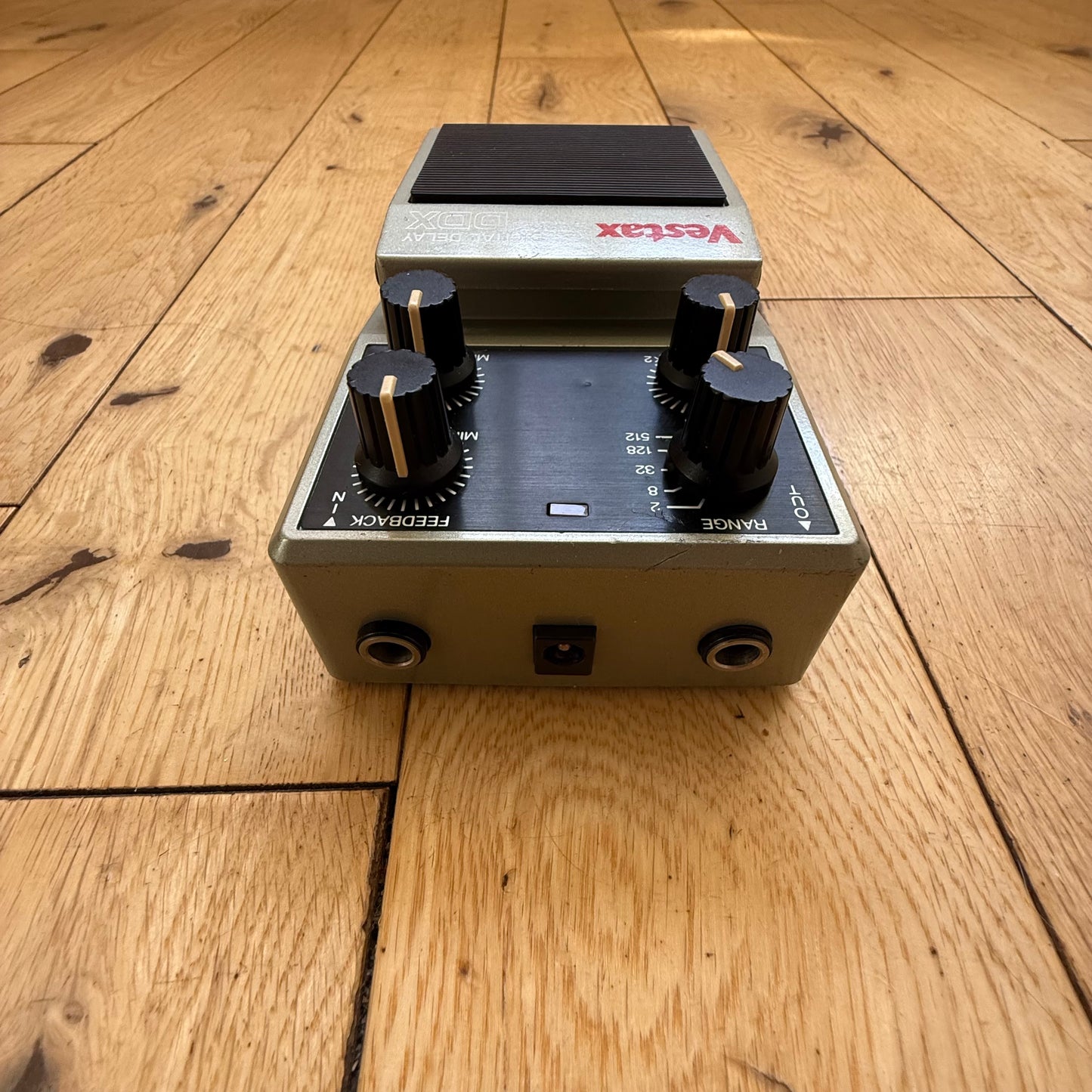 Vestax DDX Digital Delay FX Guitar Pedal Boss DD3