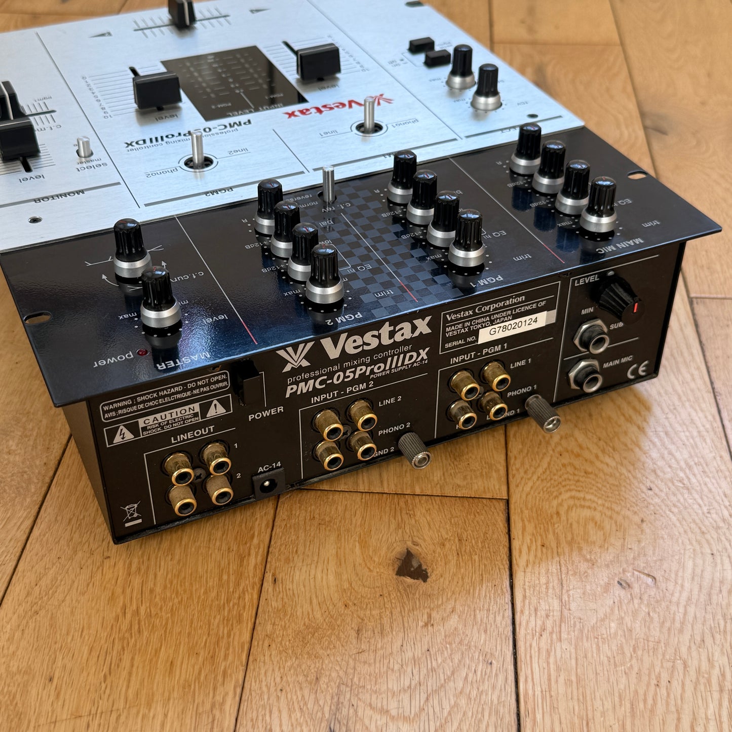 Vestax PMC-05 Pro III DX Boxed Clean Serviced Scratch DJ Mixer Inc AC-14 PSU