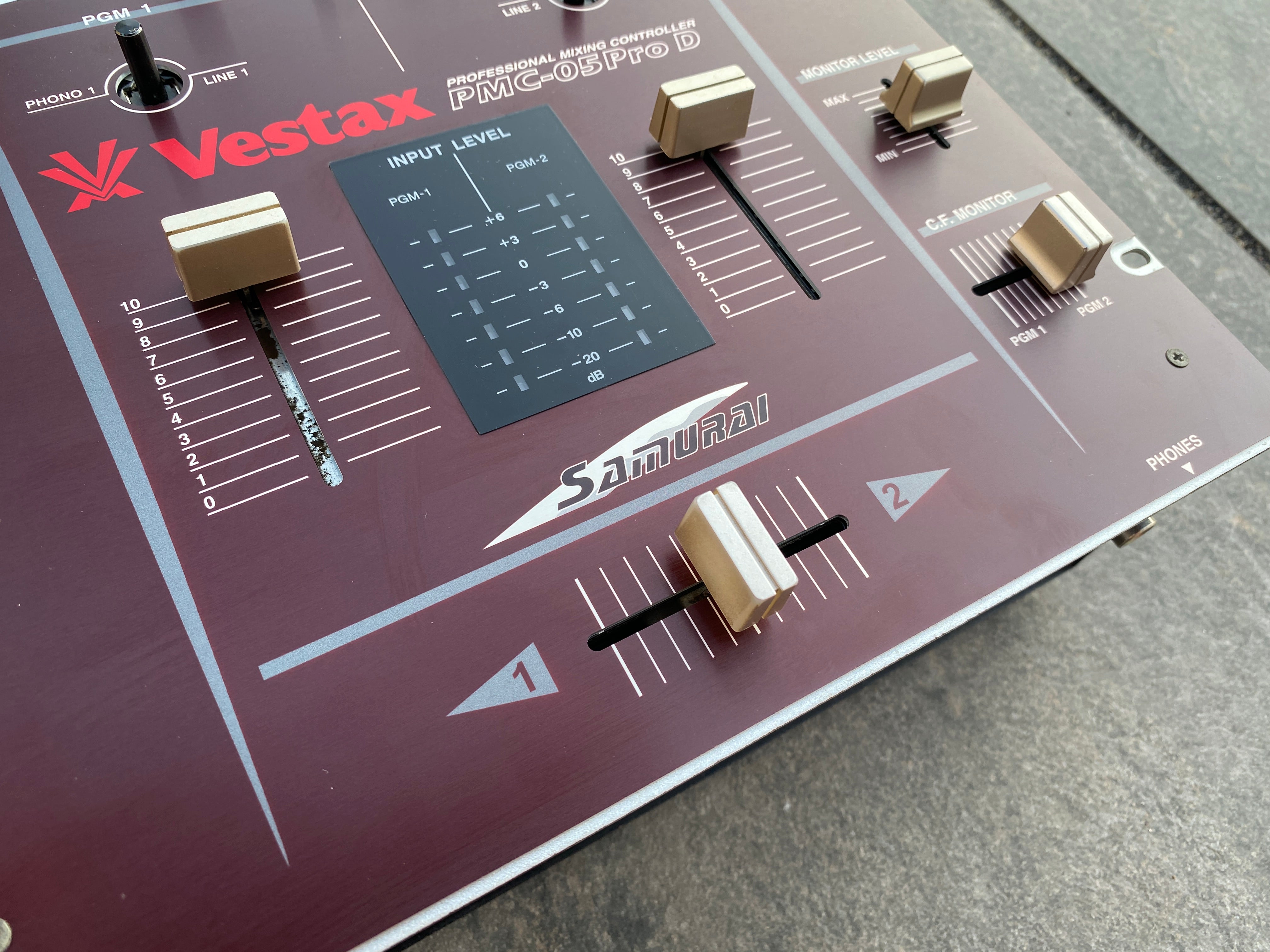 Vestax PMC-05 Pro D Samurai Mixer